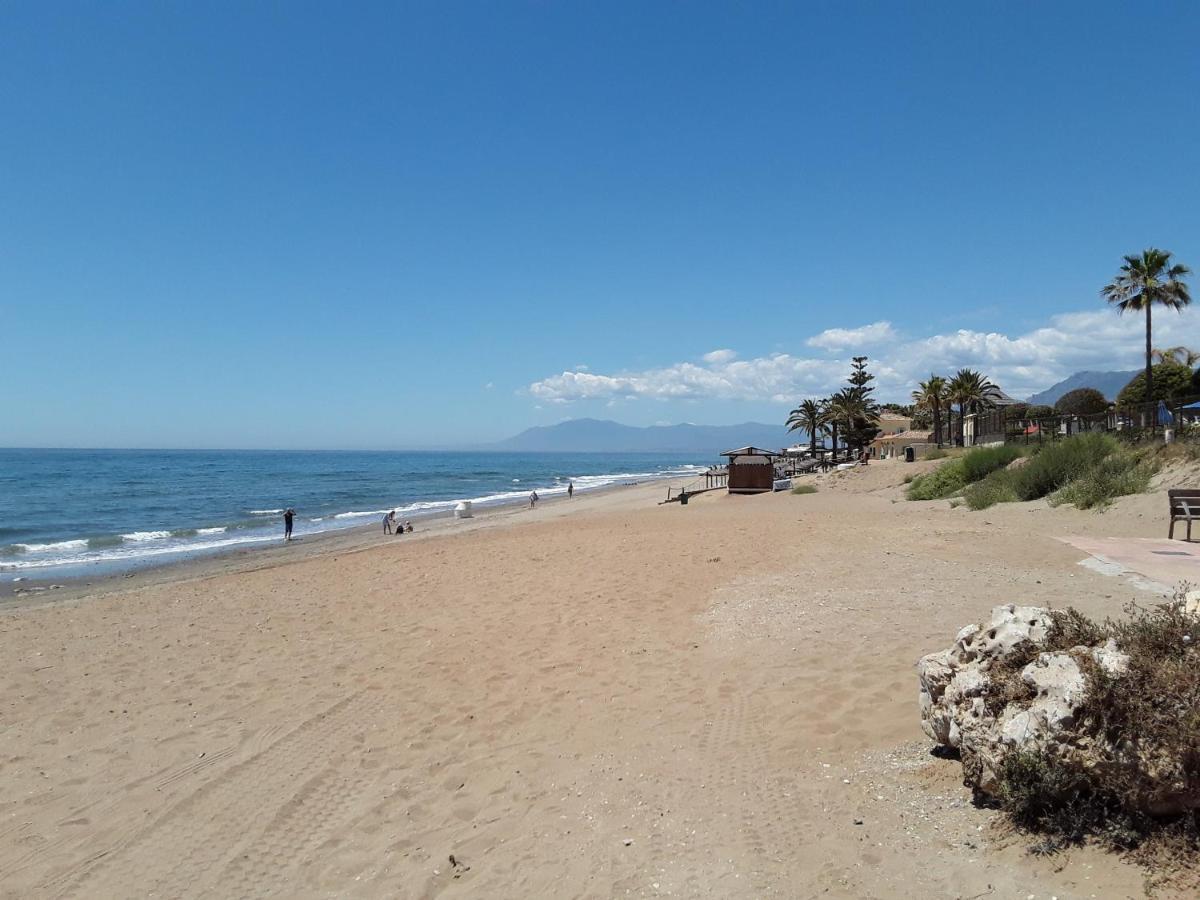 Beachfront Neptuno I, Complex,Views,Pool,Garden, Elviria 마르베야 외부 사진