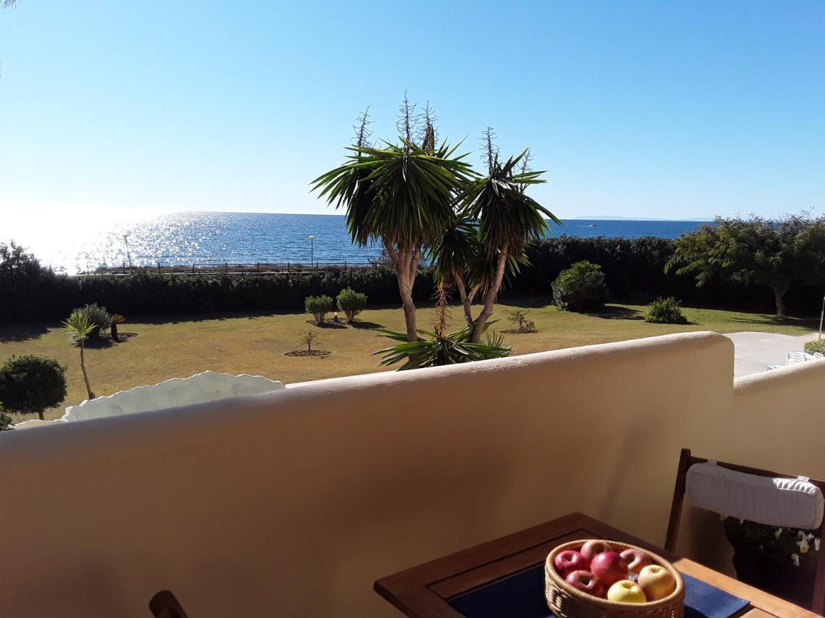 Beachfront Neptuno I, Complex,Views,Pool,Garden, Elviria 마르베야 외부 사진