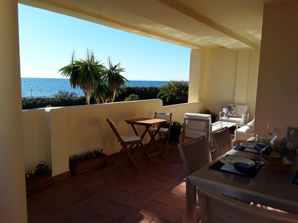 Beachfront Neptuno I, Complex,Views,Pool,Garden, Elviria 마르베야 외부 사진