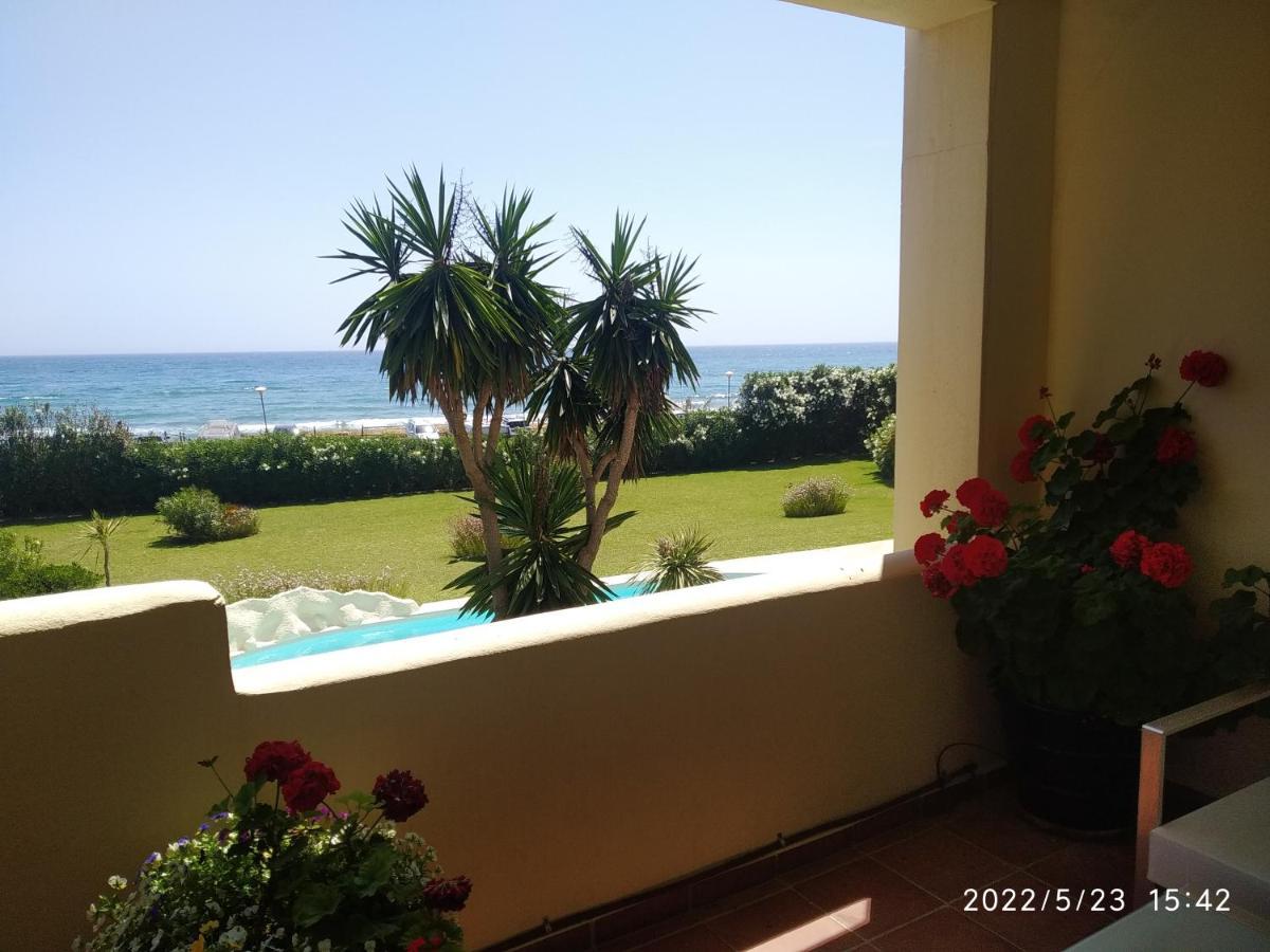 Beachfront Neptuno I, Complex,Views,Pool,Garden, Elviria 마르베야 외부 사진